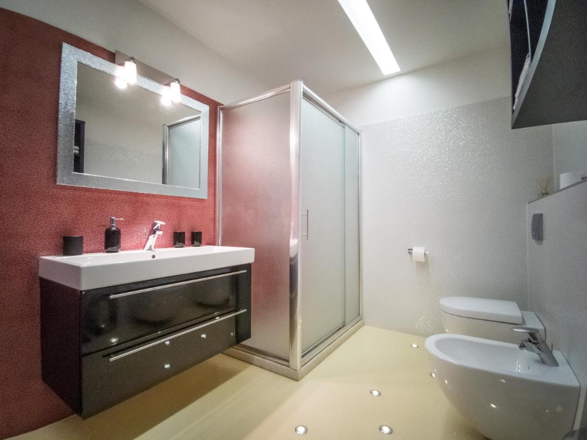 Holiday House Tos-Vila With Heated Pool Vrbnik Bagian luar foto