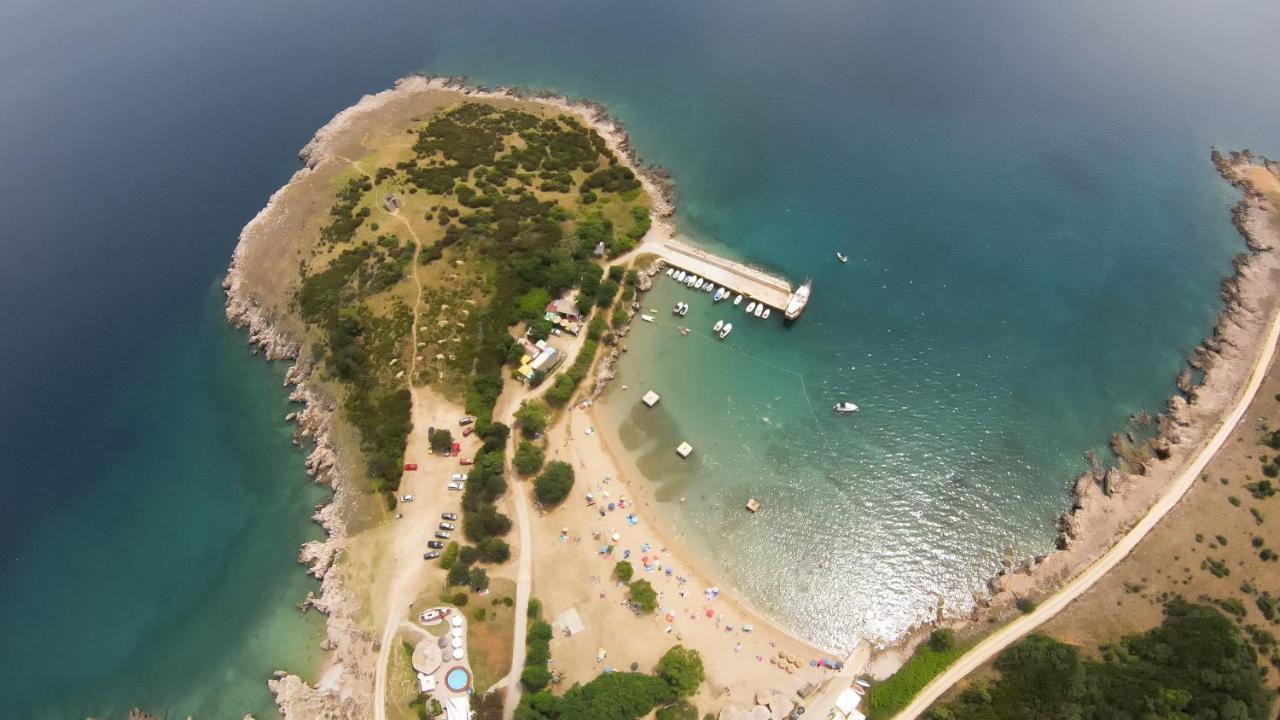 Holiday House Tos-Vila With Heated Pool Vrbnik Bagian luar foto